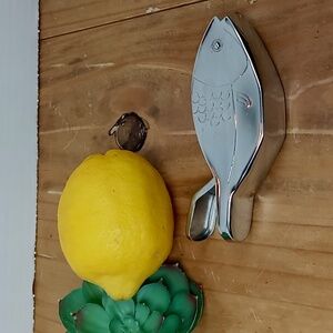 Stainless Steel Fish Shaped Citrus Squeezer